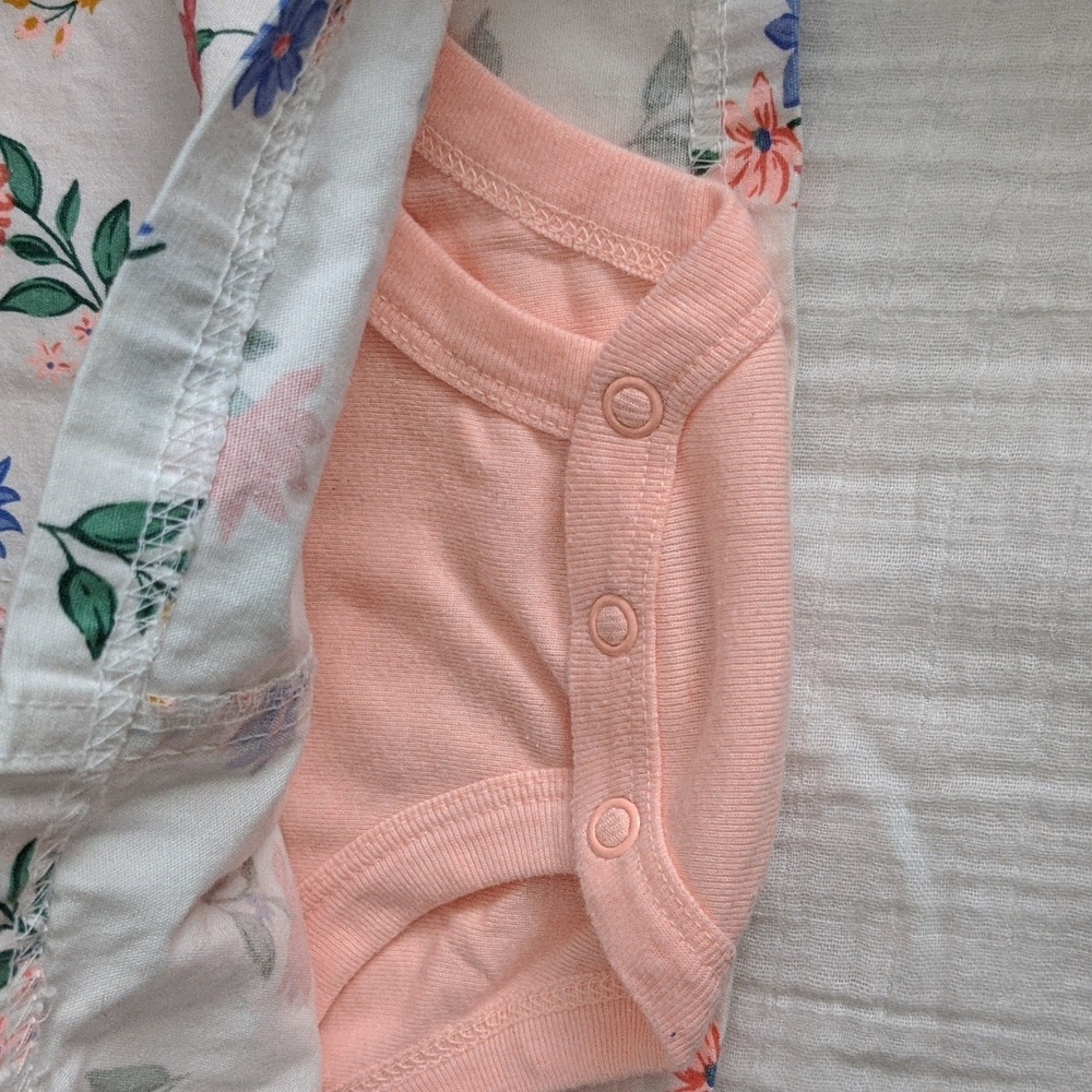 Overall dress with bodysuit. 18m - Picture 2 of 3